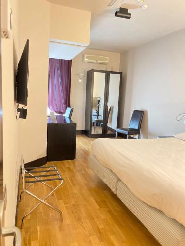 MH Design Hotel, Naples (photo 9)