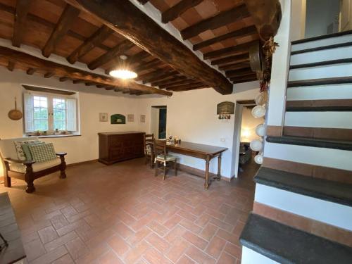 Casa spaziosa in caratteristico paesino di alta collina in Santa Maria Albiano