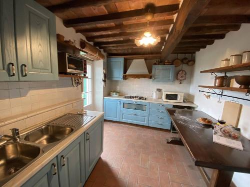Konyha, Casa spaziosa in caratteristico paesino di alta collina in Santa Maria Albiano