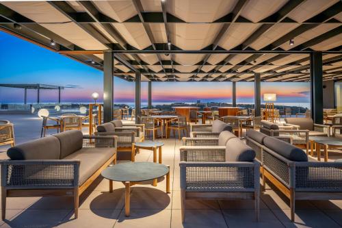 شرفة/ تراس, Petram Resort & Residences in آومجا