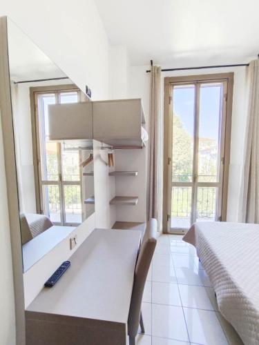 Hotel Mondial - image 11