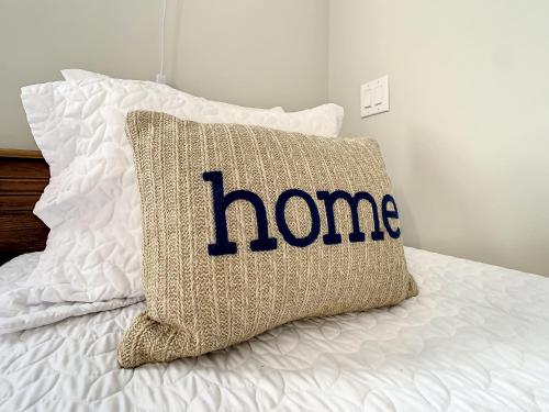 Close to Everything! Family & Pet Friendly Home - By the Park!