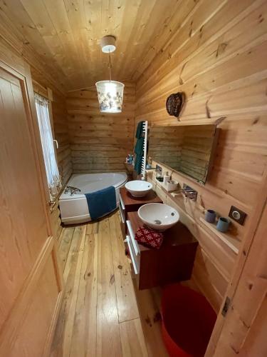 Fürdőszoba, Chalet luxueux SAUNA WIFI in Roubion