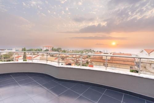 2 bedrooms, 3 beds
