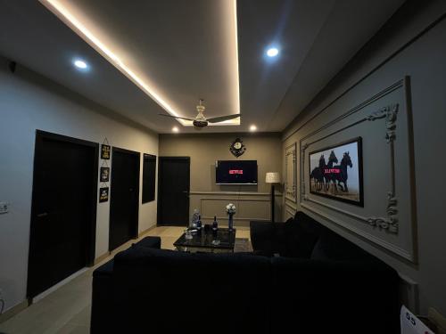 Elegant 3 Bed Apartment