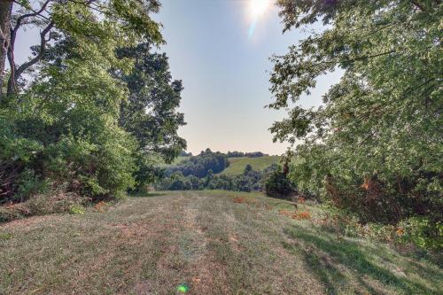 Kentucky Retreat Near Williamstown Lake! in Dry Ridge