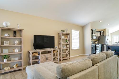 Modern El Paso Getaway w/ Patio & Backyard!