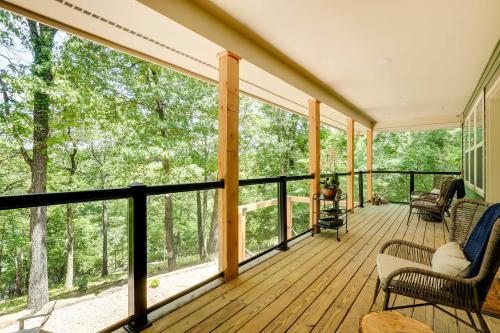 Spacious Home on Beaver Lake with Deck and Fire Pit! in Fayetteville