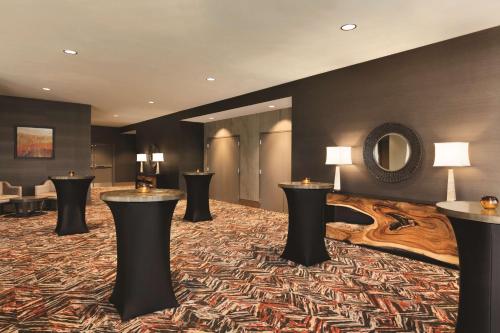 Hilton Garden Inn Phoenix-Tempe University Research Park Az - image 10