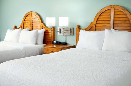 Hampton Inn & Suites Savannah/Midtown - image 6