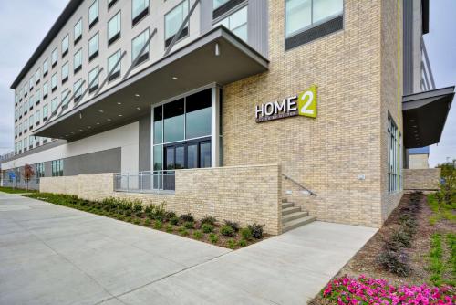 Home2 Suites by Hilton Dallas Downtown at Baylor Scott & White