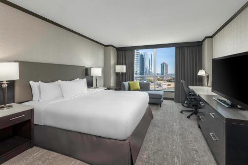 Deluxe King Room - High Floor