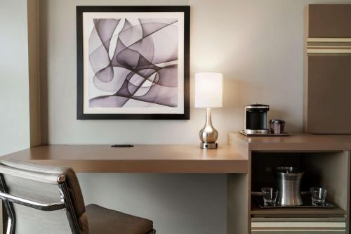 Hilton Melbourne, FL Room Type - King Room