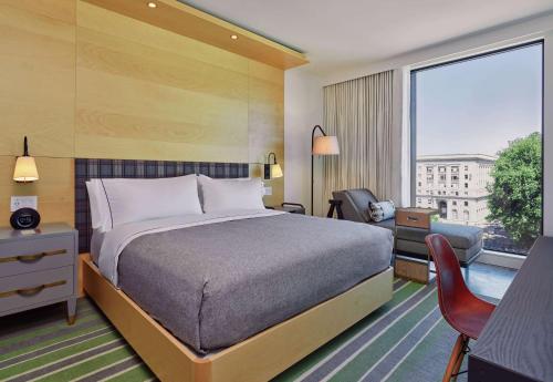 room detail thumbnail 0