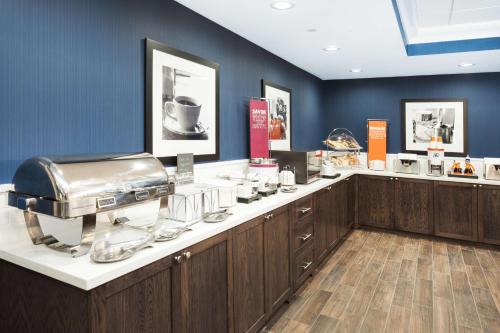 Hampton Inn Kennebunk Kennebunkport Me - main image