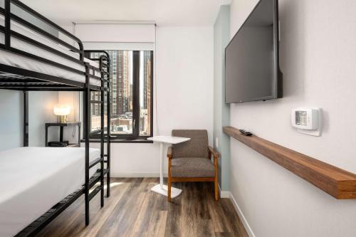 Twin Room with Bunk Beds