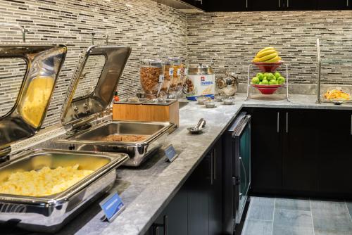 Fairfield Inn & Suites by Marriott Boston Cambridge in Cambridge, USA