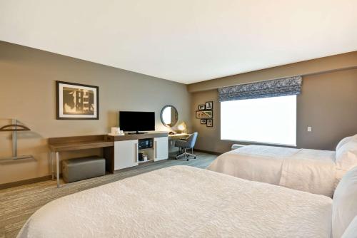 Hampton Inn Livonia Detroit - image 6