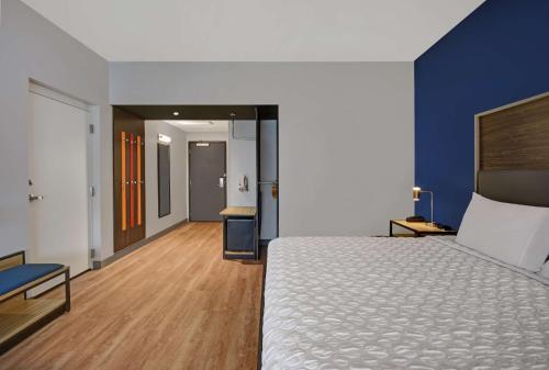 Tru By Hilton Troy Detroit Mi - main image