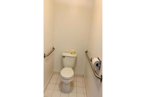 Economy Inn of Holland – Holland, MI