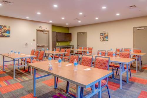 Home2 Suites By Hilton Rock Hill - image 6