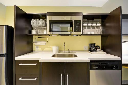 Home2 Suites By Hilton Rock Hill - image 8