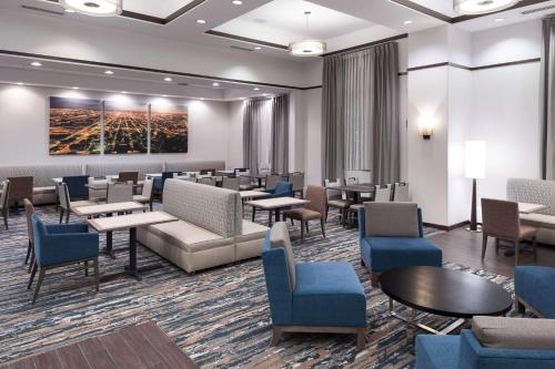 Hampton Inn & Suites Chicago North Shore