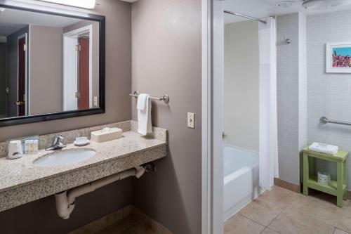 Hampton Inn By Hilton & Suites Chicago-North Shore/Skokie