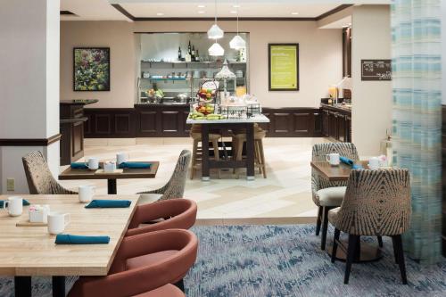 Hilton Garden Inn Cincinnati/Mason - image 11