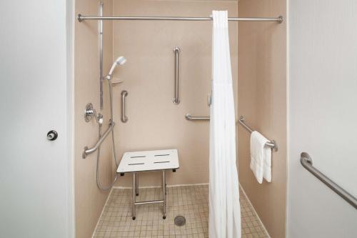 Hampton Inn Kansas City Liberty - image 14