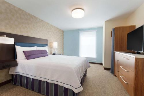 Home2 Suites by Hilton Milwaukee Airport - image 6