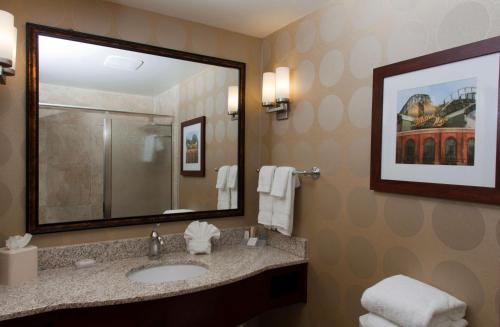 Hilton Garden Inn Milwaukee Airport