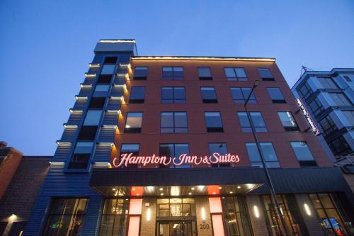 . Hampton Inn & Suites St. Paul Downtown