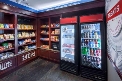 Hampton Inn & Suites Oklahoma City-Bricktown - image 2