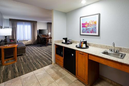 Hampton Inn By Hilton & Suites St. Louis At Forest Park, Mo