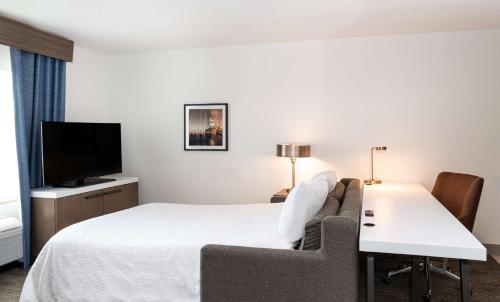 Hilton Garden Inn BWI Airport Hilton Garden Inn BWI Airport