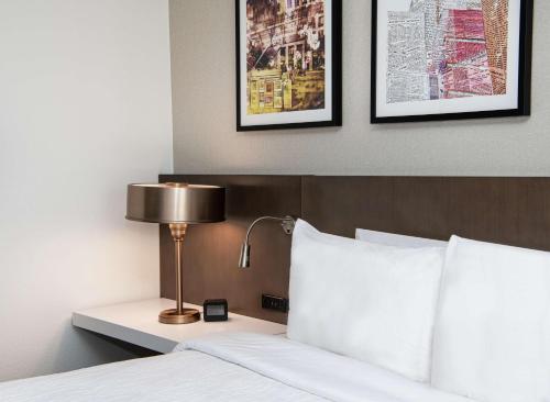 Hilton Garden Inn BWI Airport Hilton Garden Inn BWI Airport