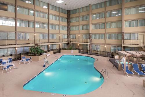 DoubleTree By Hilton Hotel Cleveland - Westlake