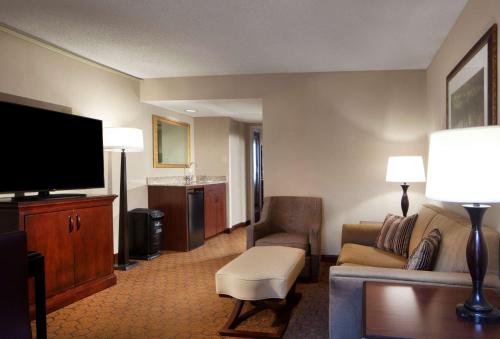 Premium King Suite