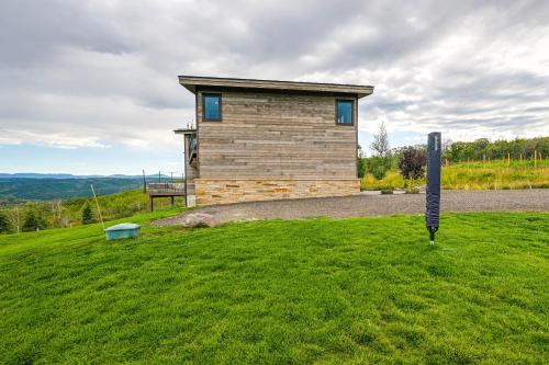 Steamboat Springs Apt with Views, 15 Mi to Skiing!