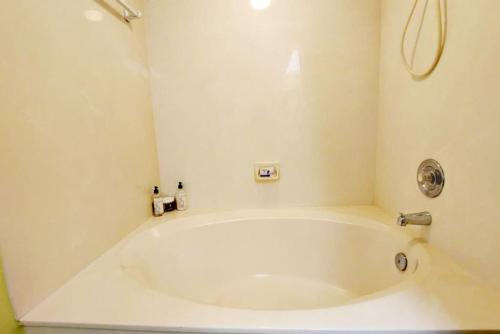 Paradise Sol 2Bd2Ba Condo on Golf Course Near Bch in St Petersburg, USA