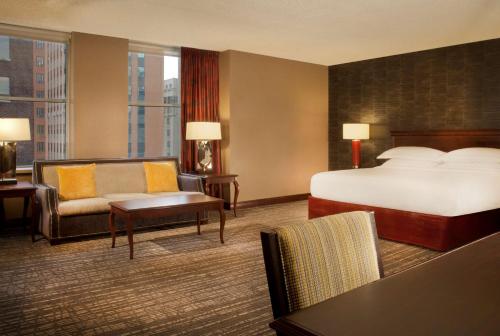 Hilton Fort Worth - image 3