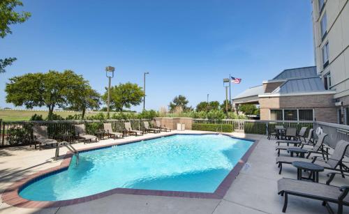 Hampton Inn and Suites North Fort Worth - image 10