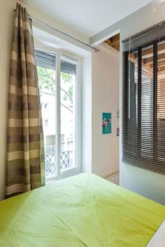 Le Petit Domer -métro Garibaldi-Université