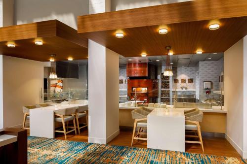 DoubleTree by Hilton Pittsburgh - Cranberry DoubleTree by Hilton Pittsburgh - Cranberry