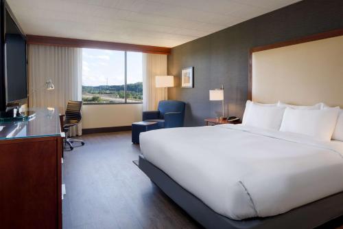 DoubleTree by Hilton Pittsburgh - Cranberry DoubleTree by Hilton Pittsburgh - Cranberry