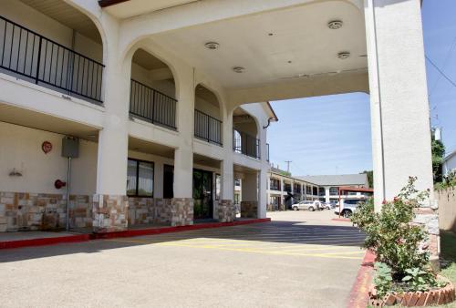 Executive Inn of Arlington, Near AT&T Stadium