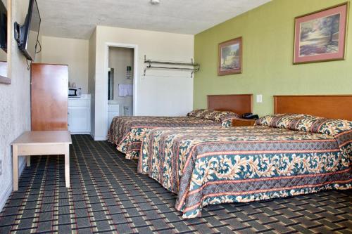 Double Room with Two Double Beds - Non-Smoking