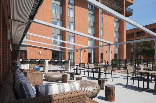 DoubleTree by Hilton Hotel Syracuse in East Syracuse, USA