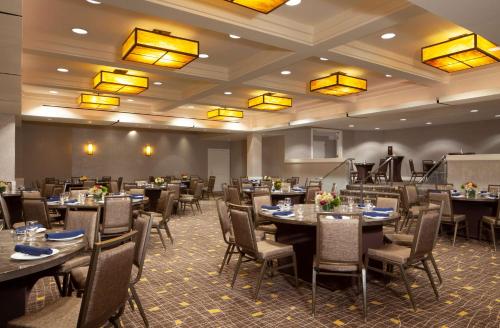Hilton Boston Back Bay - image 33